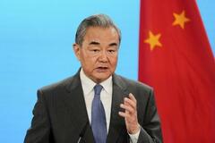 王毅外相「日本が内政干渉」