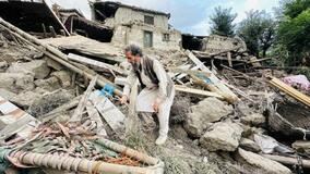 アフガン地震、大半地区に救助隊