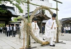 宇都宮二荒山神社で茅の輪くぐり
