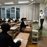 課外講習どうあるべき？　「自学したい」のニーズとずれも　希望制導入や時短も