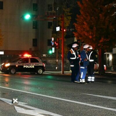 死亡事故が起きた現場=3日午前5時55分、宇都宮市中央3丁目