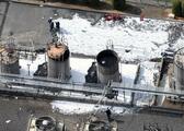 製薬工場タンク爆発か、５人搬送