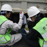 県などが大型ディーゼル車を抜き打ち調査　国道294号沿い　不正軽油撲滅へ
