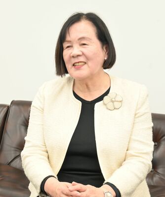 岡村恵子氏