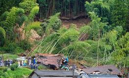 不明者捜索、生活への影響続く