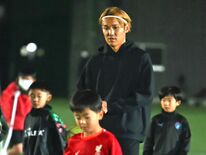 ガンバ大阪の宇佐美選手が指導　元日本代表２人がサッカー教室　宇都宮と小…