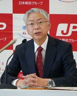 郵便料金、交付金で値上げ抑制も
