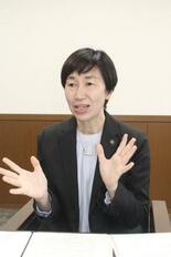 「図書館戦争」に勝った共産党籍の新市長は、なぜ施設の廃止を止められなか…