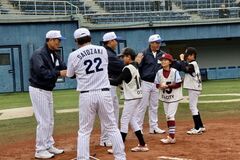 中畑清氏や五十嵐亮太氏ら元プロ野球選手が太田市で熱血野球指導!!