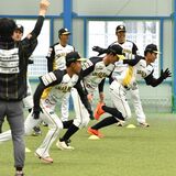 栃木GBリーグ王座奪還へキャンプイン　投内連係に汗、サイン確認も