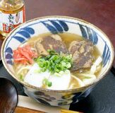 本場の味、忠実に再現　軟骨ソーキそば　沖縄 美ら島家（宇都宮）