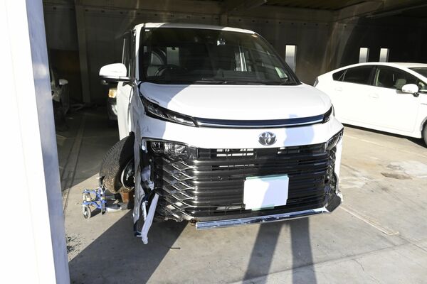 容疑者が運転していた車両＝5日午後4時45分、那須塩原署