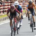 自転車ツール・ド・おきなわ　ブリッツェンの岡が初の頂点　歴代最速、スプリント制す