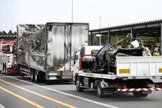 新名神で炎上の事故車両を検証