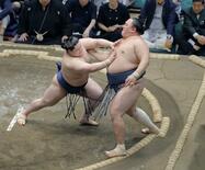 若ノ勝（宇都宮市出身）は玉鷲から白星　大相撲夏場所5日目