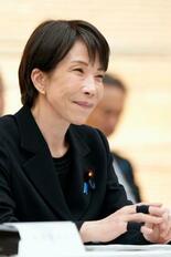 首相と都知事、初の協議会に出席