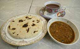 スパイス効いた家庭料理