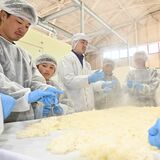 スノーピーク鹿沼開業１周年記念、宿泊客が酒の仕込み体験　４月12日イベントで販売へ