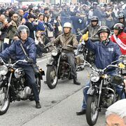 オートバイ「メグロ」愛好家ら集結　那須烏山で「キャノンボール」復元バイクの披露も