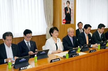 自民、防衛力変革へ予算増要請