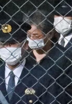 　斎藤貢被告（中央）＝昨年１月