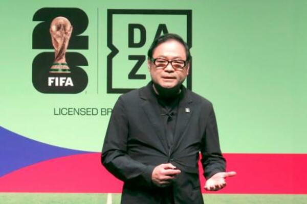 　記者会見するＤＡＺＮの日本法人の笹本裕ＣＥＯ＝１１日、東京都内