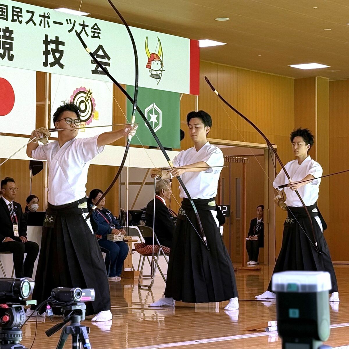 弓道・少年男子近的で栃木県選抜が3連覇 抜群のチームワークで完全