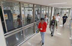 県内初の公立 ４８人学ぶ