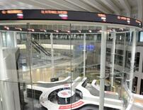 東証小反発、終値4万9303円