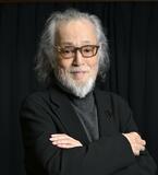 端正な演技で異彩放った