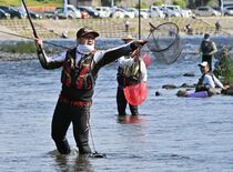 那珂川でアユ釣り解禁　大田原