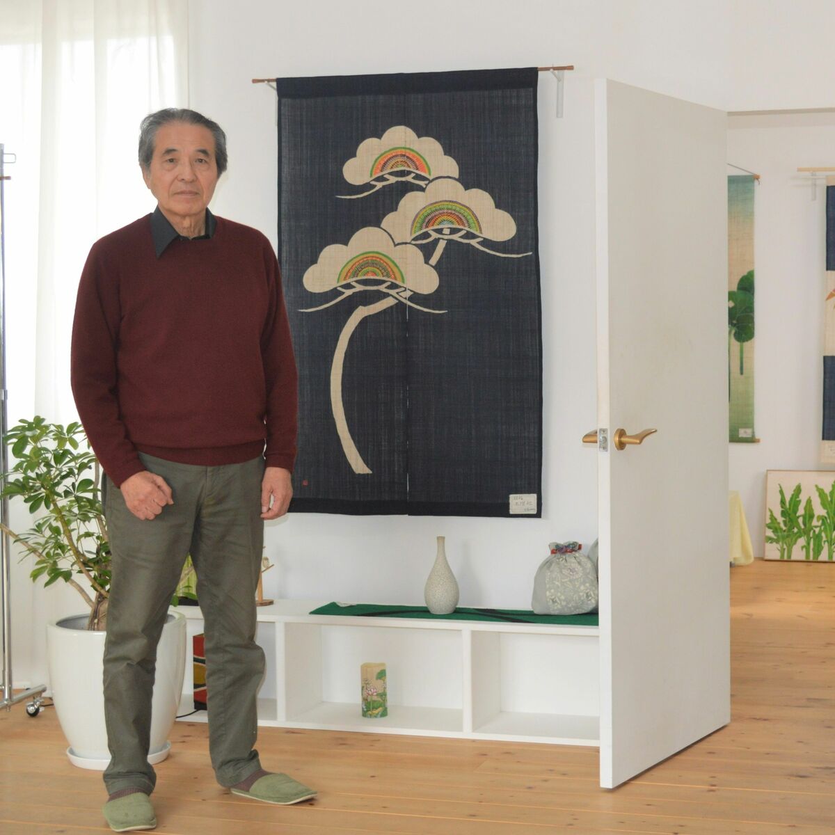 【新品未使用】草木染伝統工芸 田尾日出郎　布染めタペストリー 草木染伝統工芸 田尾日出郎染色展 本日終了 】 | 福島県郡山駅前