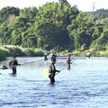 那珂川でアユ釣り解禁 早朝から列、待ちわびたファン1000人「楽しみたい」 大田原