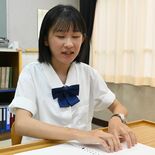 栃木県立盲学校の橋壁さん　赤い羽根募金開始イベントの司会に　自信得た「…