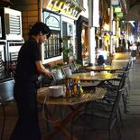 宇都宮のオリオン通り　夏休み控え巡回強化、オープンカフェ事業は営業時間…
