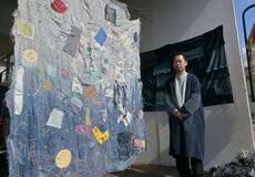 利用者作 刺し子並ぶ