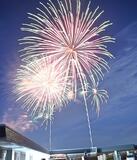 大輪１０００発 夜空彩る
