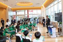 砺波市立庄南小学校が参加!自動車販売事業者の自動車リサイクルへの取り組みを学ぶ見学会を開催