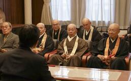 北陸新幹線の見直し求め５万筆