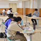 中学生と高校生、共に学び高め合う　茂木中・高の公営塾、月２回交流事業