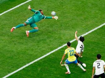 Ｗ杯日本、ブラジルに逆転負け