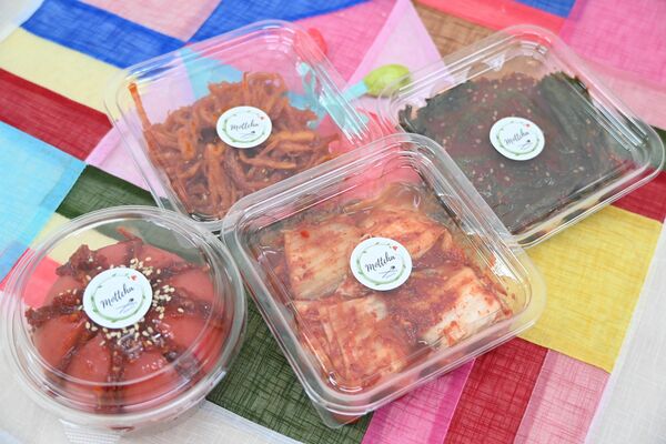 トマトや白菜など種類豊富なキムチ