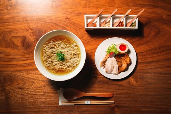 ザ・リッツ・カールトン日光で提供を開始する「ＡＦＵＲＩ共作　栃木　柚子塩らーめん」