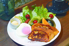 納屋珈琲ひなた　ミートミール　(益子) 