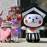 ひょっこり現れて10周年　栃木「とち介」誕生会に県内外からファン