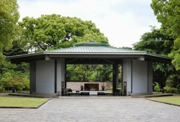 千鳥ケ淵戦没者墓苑=東京都千代田区