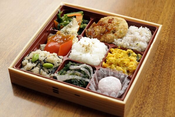 品数が豊富なフルコース弁当