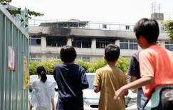 小学校授業中に炎、騒然の校内