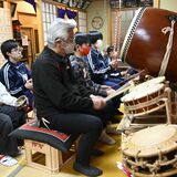 おはやし本番へ自信　16日から「弥生祭」15年ぶり先番・板挽町　小中学生７人練習に汗