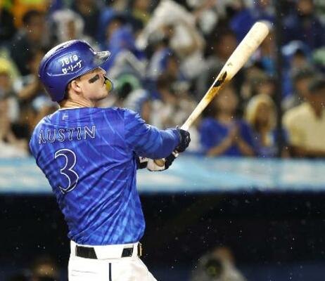 　タイラー・オースティン内野手＝９月